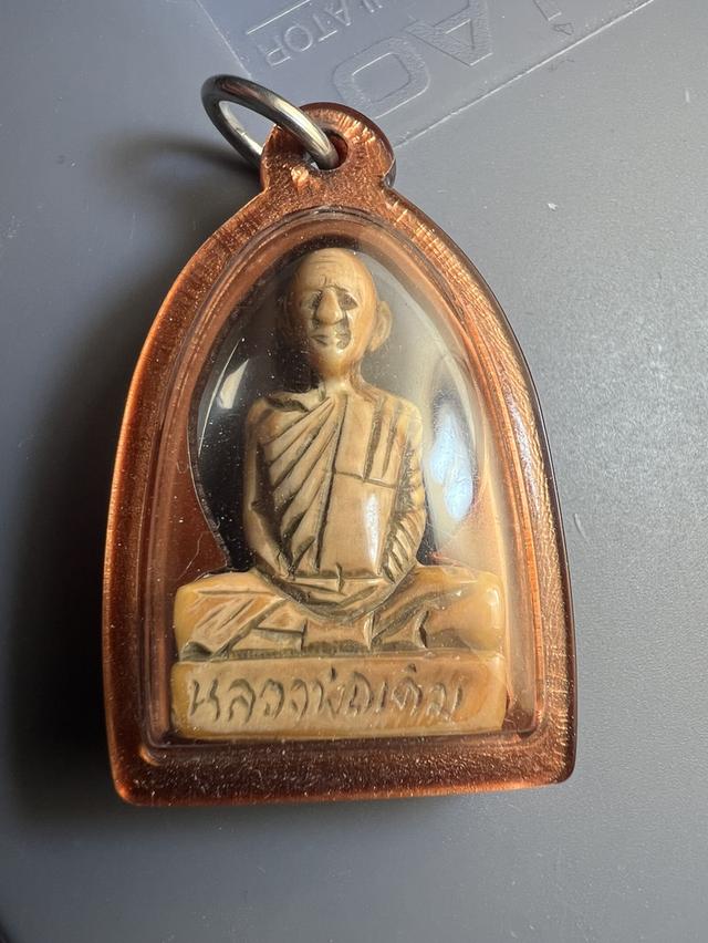 รูปหล่อแกะ หลวงพ่อเดิม วัดหนองโพ ไม่ทราบเนื้อ ไม่ใช่โลหะ ไม่ใช่ผง