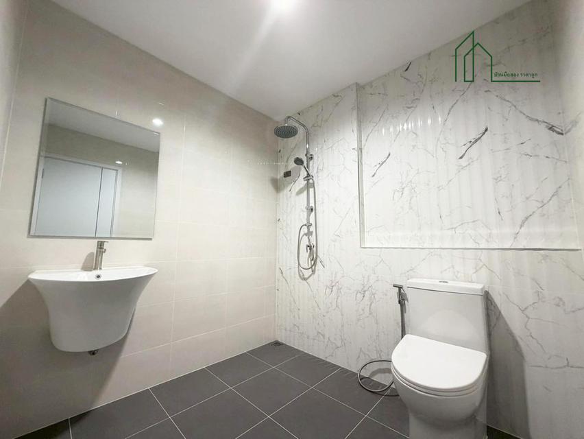 ทาวน์โฮม 3 ชั้น เล่นระดับ ซอยนาคนิวาส37 โชคชัย 18