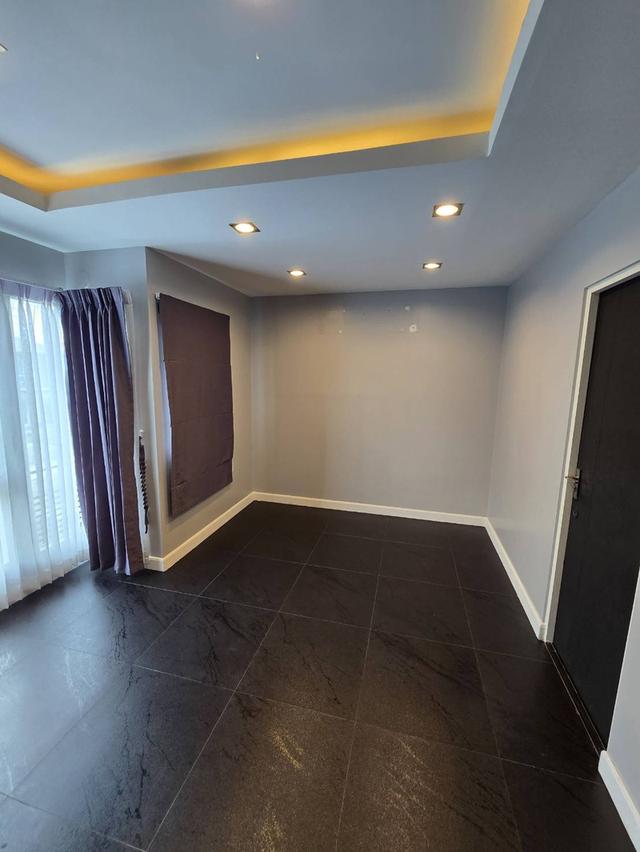 ขายบ้านเดี่ยว 2 ชั้น หมู่บ้านพฤกษ์ลดา 3 รังสิตคลอง 4 ทำเลดี เดินทางสะดวก ตรงข้ามโรงเรียนบีคอนเฮาส์แย้มสอาดรังสิต 11