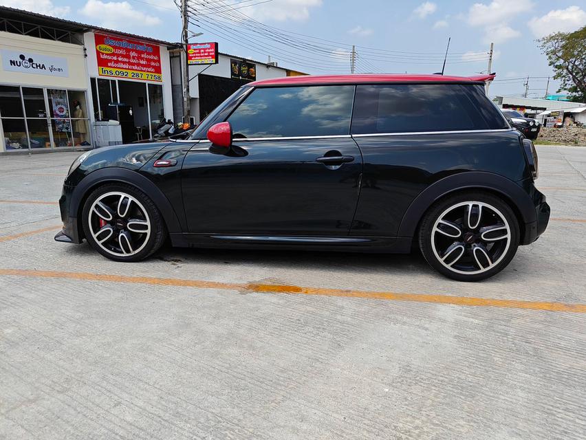 MINI JOHN COOPER WORKS ปี2016 5