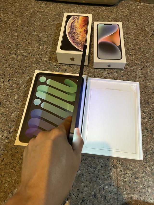 ขายiPadMini6สีSpace Black64กิ๊กWifi Celluer ใส่ซิมได้ยกกล่องอีมี่ตรงไร้รอยใช้งานดีถูกมากก