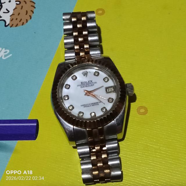 นาฬิกามือสองใช้งานปกติ