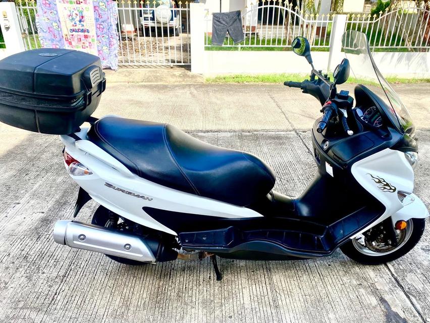 Suzuki Burgman 200 สีขาว มือ 2 2