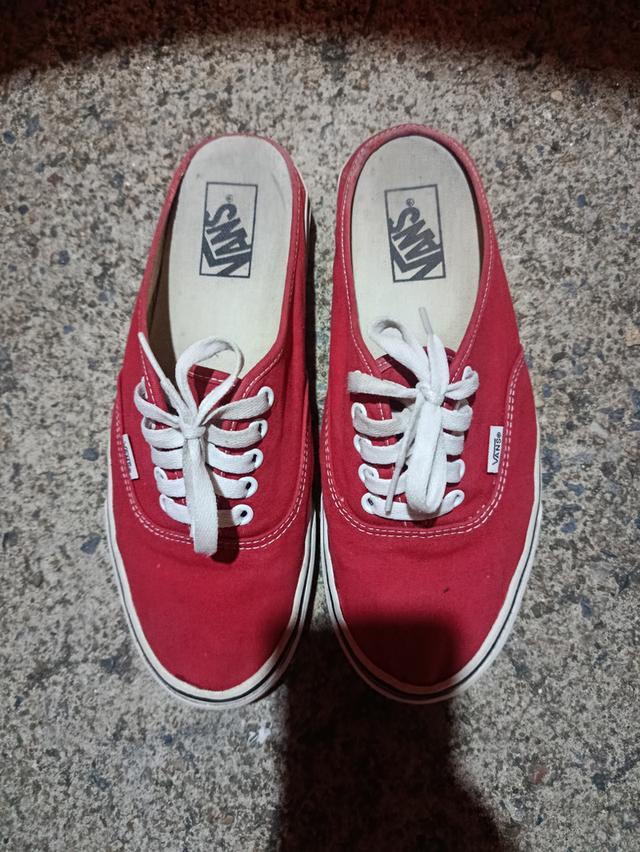 รองเท้าผ้าใบvans เบอร์ 42เป็นงานมือสอง