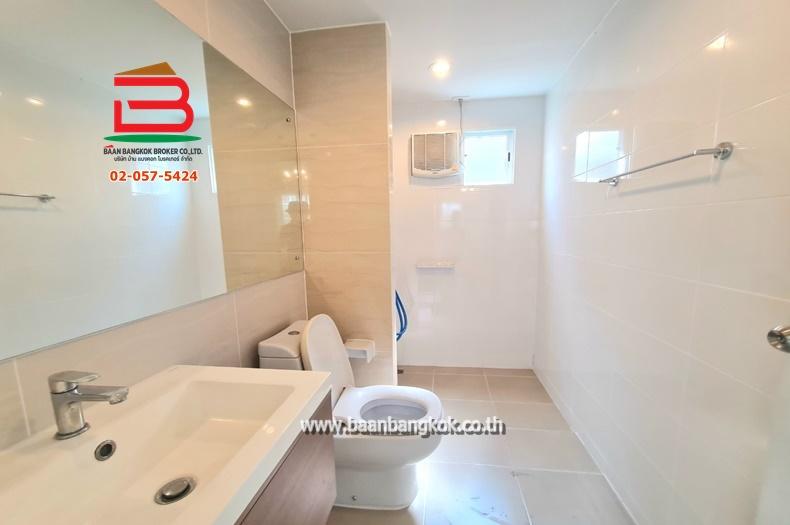 บ้านเดี่ยว ภัสสร เพรสทีจ ปิ่นเกล้า-เพชรเกษม เนื้อที่ 65.5 ตรว ซ.กระทุ่มล้ม 31 ถ.พุทธมณฑลสาย 4 ต.กระทุ่มล้ม อ.สามพราน จ.นครปฐม 5