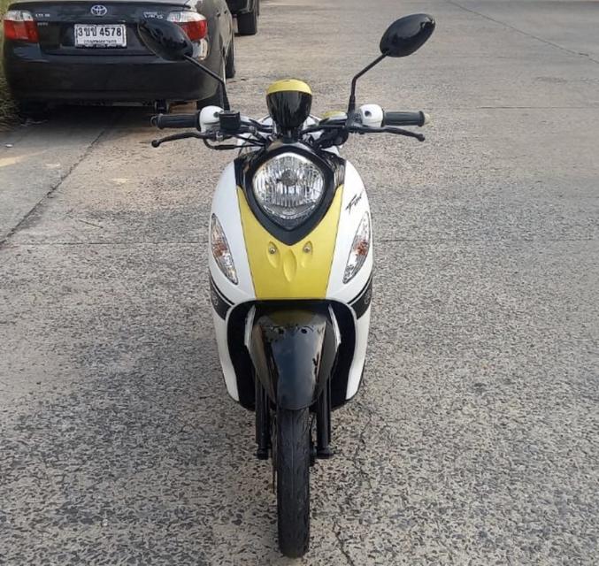 Yamaha fino สีขาว-เหลือง-ดำ  3