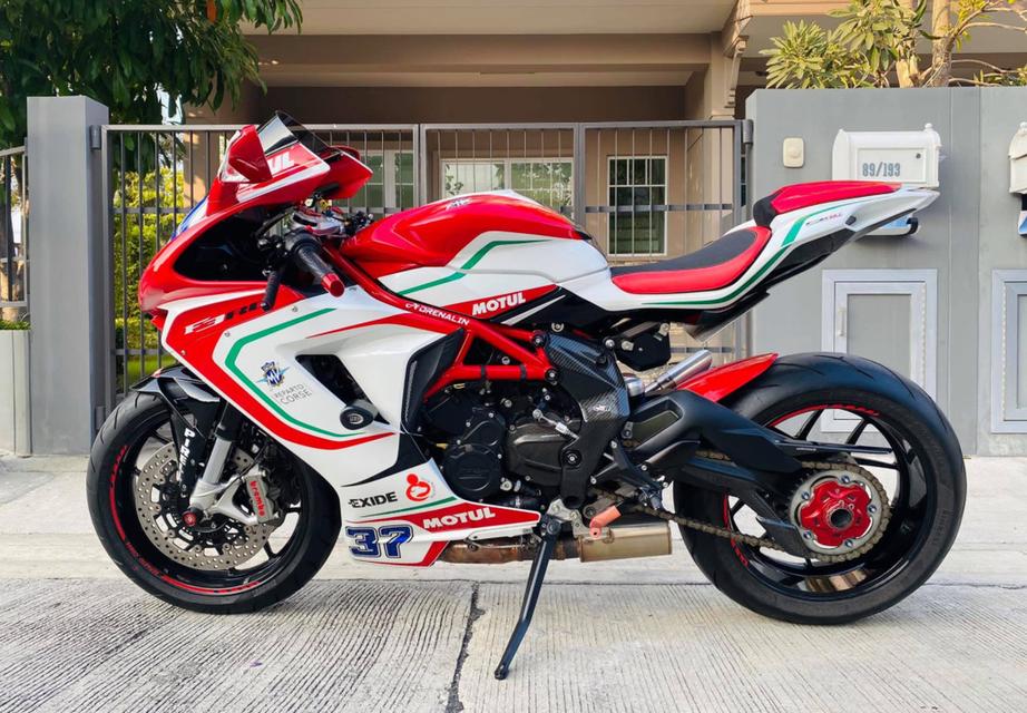 ส่งต่อ MV Agusta 800 รถสวยแต่งจัดเต็ม 2