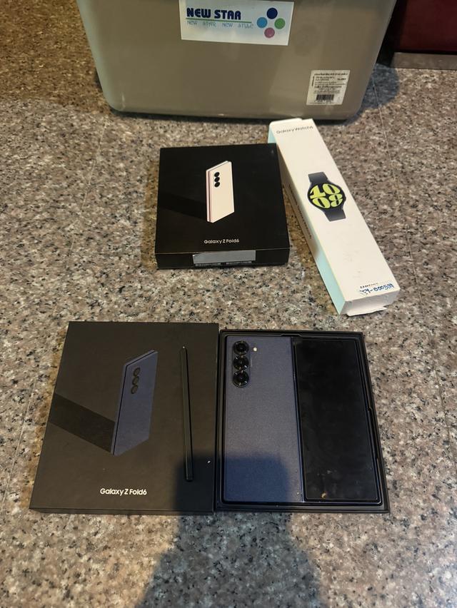 ขายๆๆๆถูกSamsungFold6สีใหม่Navy Shadow 256กิ๊กมีกล่องอีมี่ตรงแถมปากกาให้ด้วยคับสูนTrueสภาพสวยการใช้งานดีเยี่ยมทุกๆฟังชั่นเครื่องรีสโตได้ตลอดไม่มีติดแอ รูปย่อยที่ 2
