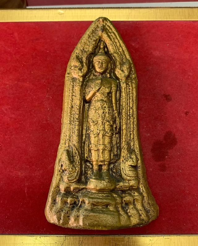 พระเนื้อกระเบื้อง 6