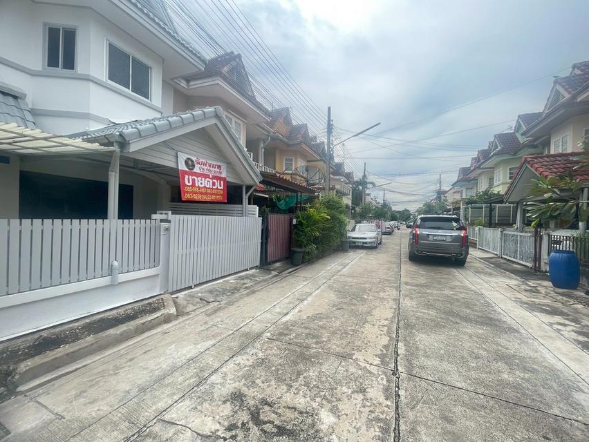 ขายทาวน์โฮม 2ชั้น รีโนเวทใหม่ หมู่บ้านเฟิร์สโฮม ซ.ร่วมมิตรพัฒนา แยก7 10