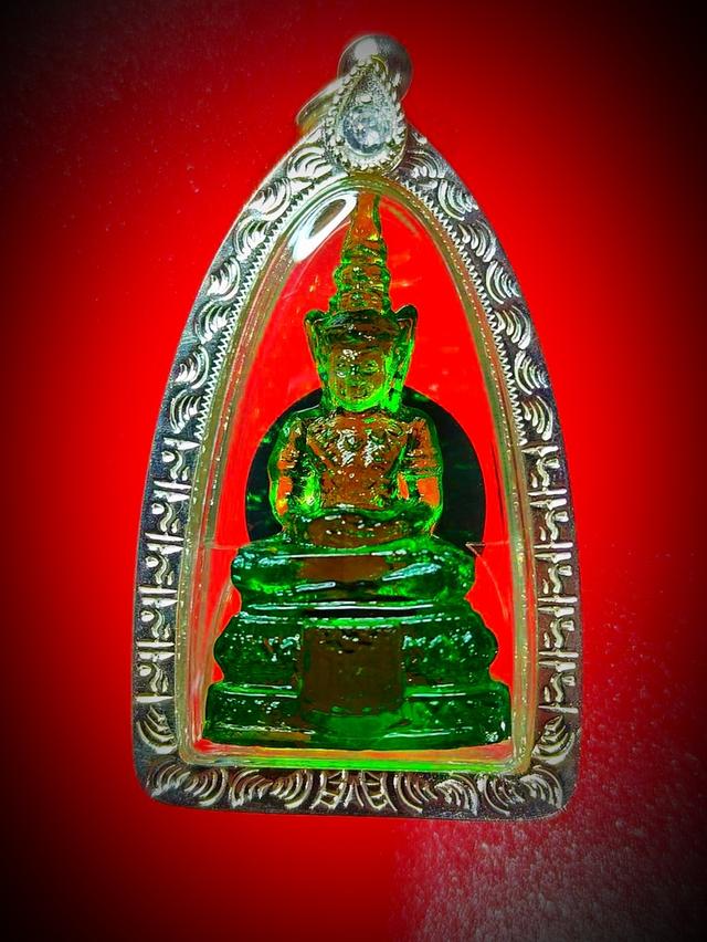 พระแก้วมรกต พิธี 25 พุทธศตวรรษ ปี 2500 เนื้อแก้วสีเขียว สำนักพุทธรัตน์ประทีปจัดสร้าง