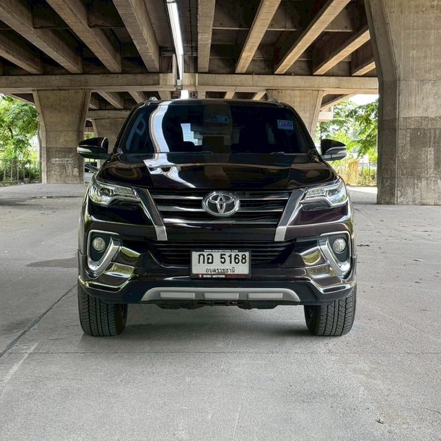 Toyota Fortuner 2.4 V AT ปี 2016 รถสวย ไมล์น้อย 92,xxx km. 2