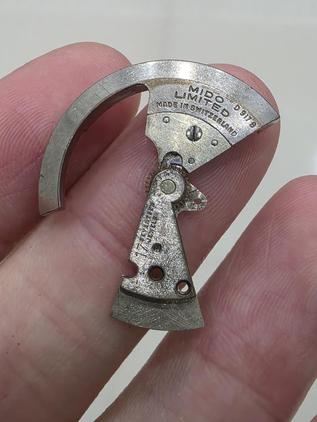 A.อะไหล่ จานเหวี่ยง ครึ่งรอบ MIDO LIMITED WATCH PARTS นาฬิกา ของเก่าเก็บ สวยหายากรุ่นเก่า ขายตามสภาพ พร้อมส่ง