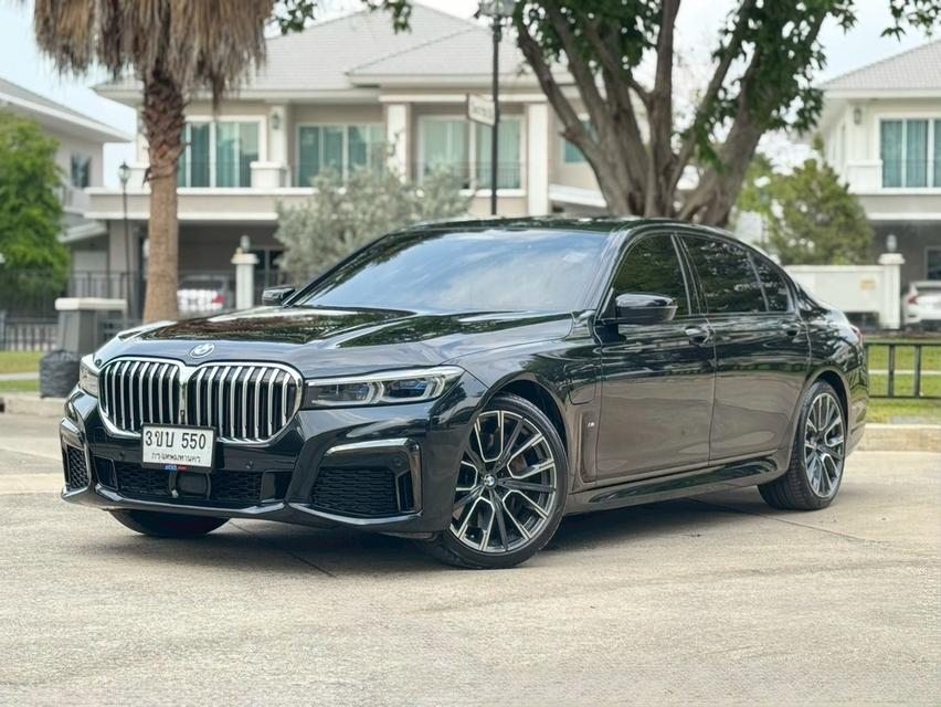 รหัสรถ AVA550 ✌️BMW 745Le xDrive M Sport LCI ตัวใหม่ โฉม G12 ปี 2021