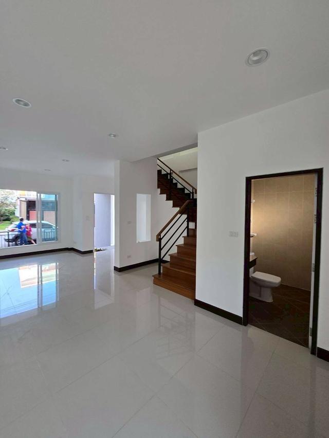 บ้านทาวน์โฮม#จองเดือนนี้ลดค่าเช่าให้เป็นพิเศษ🎉🎉#ลดจาก 14000บาท #เหลือเพียง11000บาทเท่านั้น  #โมเดิร์นทาวน์โฮมสวยหลังใหญ่3ชั้น #ทำโฮมออฟฟิศและอยู่อา 8