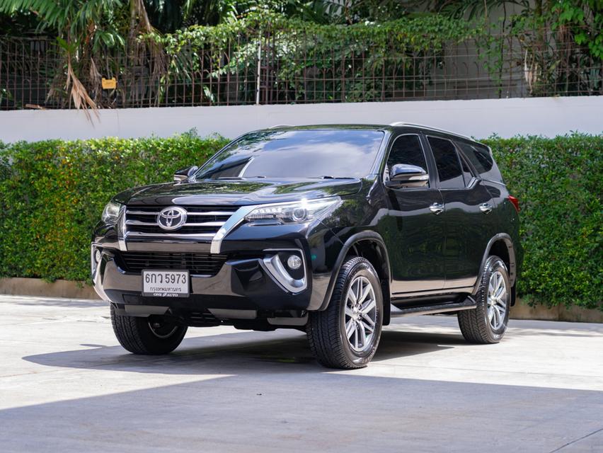 TOYOTA FORTUNER 2.4 V SUV ปี 2017 รูปย่อยที่ 2