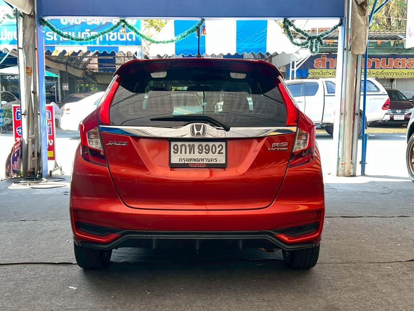 รถบ้าน มือเดียวป้ายแดง ฟรีดาวน์ได้ 6