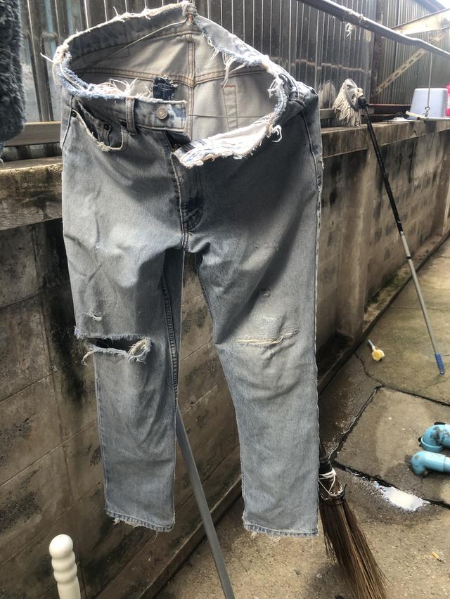 กางลีวาย สนจัยทักมาทางไลน์ ได้นะครับ