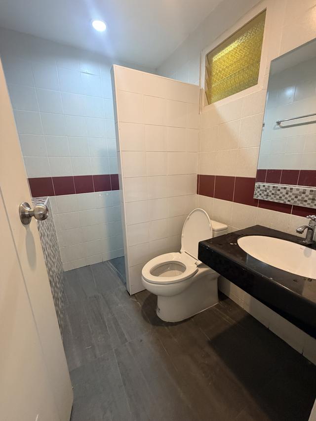 KC Ramintha 3 Home Office for Rent KC Ramintha 3 in Sam Wa Tawan Ok 18