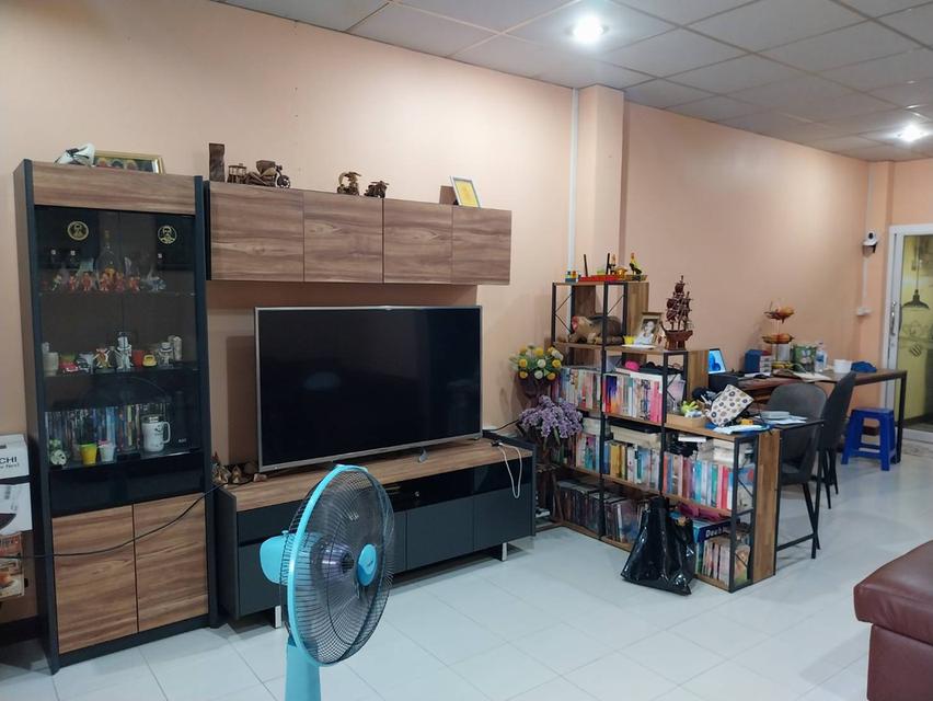 ขายทาวน์เฮ้าส์ หมู่บ้านมนวดี กรีนพาร์ค ซ.1 / ขายพร้อมเฟอร์ทั้งหลังพร้อมอยู่ 1,600,000 บาท 9