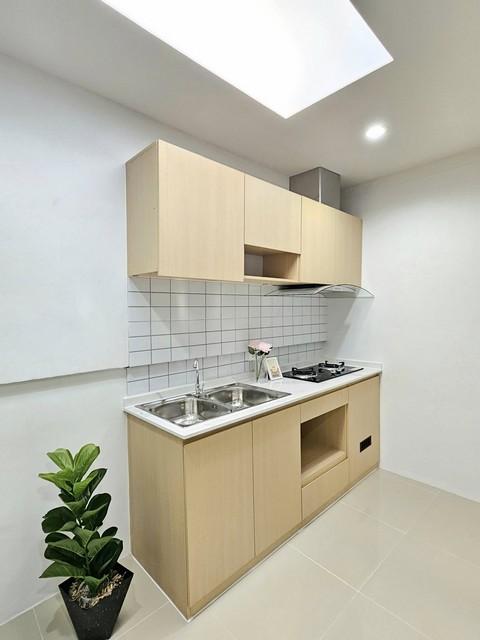 PP373 ขายบ้าน ทาวน์เฮ้าส์ 2 ชั้น ซอยลาดปลาเค้า 83  สไตส์ Modern Classic  ฟรีโอน ใกล้เดอะแจส รามอินทรา ใกล้ MRT ลาดปลาเค้า 4