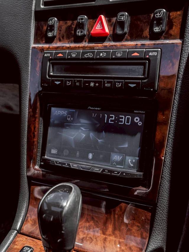 รหัสรถ 67GG12 Mercedes-Benz E240 Estate V6 2.6L (w210) ปี2002 3