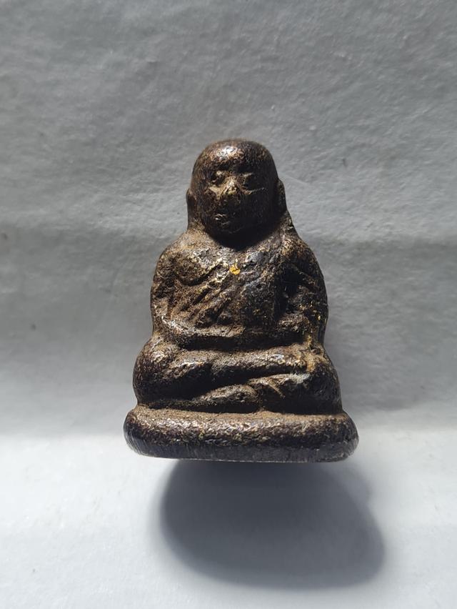 พระเก่า  ไม่ทราบที่ องค์ละ 590