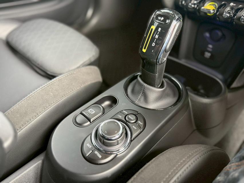 รหัสรถ SG5367 📌 MINI Cooper SE Collection Edition 2022 10