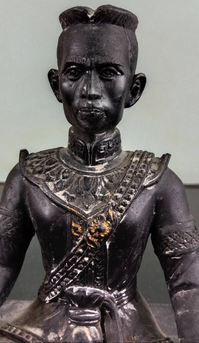 748.พระบรมรูปหล่อสมเด็จพระนเรศวรมหาราช รูปที่ 12