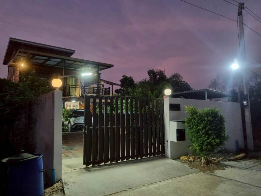 บ้านพลังงานไฟฟ้า ขายบ้านเดี่ยวสไตส์รีสอร์ท คลองหลวง ปทุมธานี แถมโซล่าเซลใช้ไฟฟ้าฟรี เหมาะสำหรับอยู่อาศัยหรือทำกิจการได้ 10