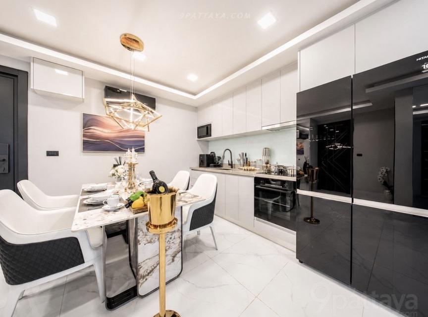 Grand Solaire Noble Pattaya for SaleSpacious 2-bedroom condo in Central Pattaya.2 bedrooms, 2 bathrooms94 sq.m.Foreign Quota availableFloors 5–42 3