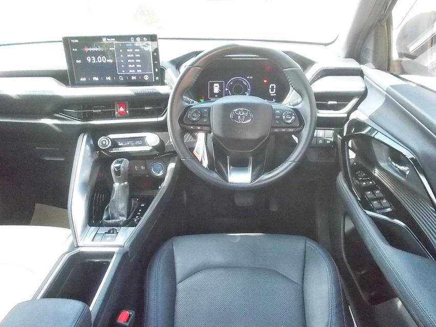 Toyota Yaris Cross 1.5 HEV Premium ปี 2024 13