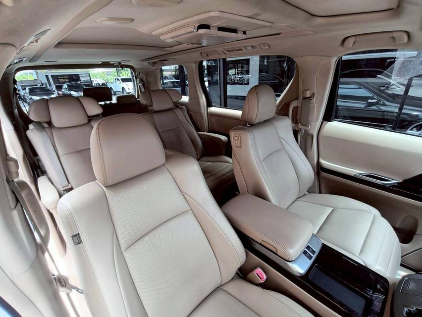 ขาย Toyota Alphard 2.4Hybrid ปี14 13