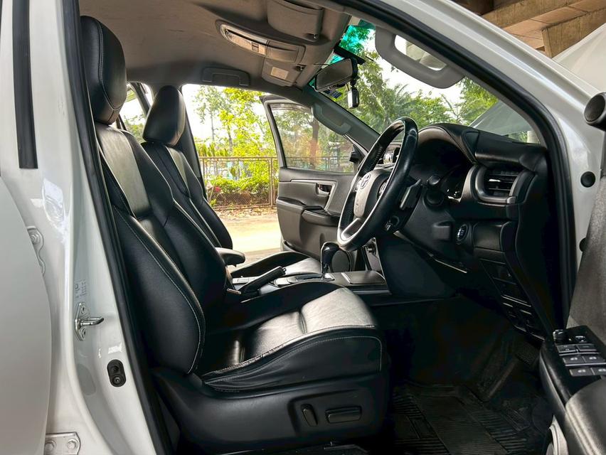 2021 Toyota Fortuner 2.4V AT เพียง789,000บาท ไมล์149,xxx มือเดียว รูปที่ 5