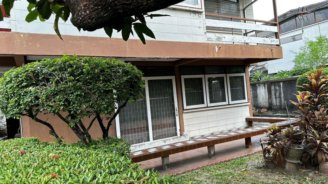 บ้าน​หมู่บ้านเสรี1​บางกะปิ 15