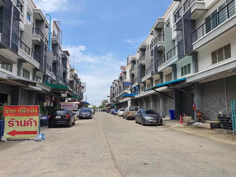 ขายอาคารพาณิชย์ 3 ชั้นครึ่ง หมู่บ้านวิเศษสุขนครโครงการ 16 ประชาอุทิศ 90 11