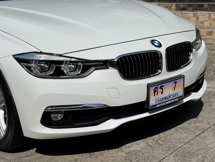 2017 BMW 320D LCI รถมือเดียวออกป้ายแดง รถวิ่งน้อย เข้าศูนย์ทุกระยะ รถไม่เคยมีอุบัติเหตุครับ 8