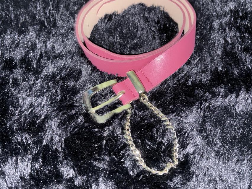 เข็มขัดสีชมพูเข้ม เส้นเล็ก