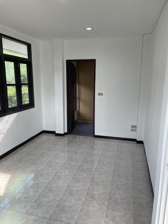 ขาย/เช่า บ้านแฝด 43.3 ตรว.4 นอน 5 น้ำ 12