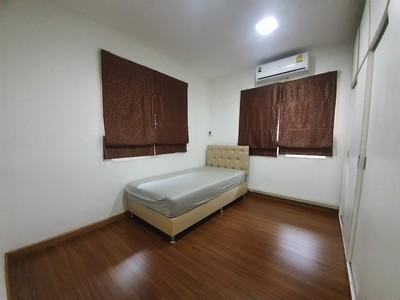 ให้เช่าบ้านเดี่ยว 3 ชั้น เกษตร -นวมินทร์ ซอย 7 ขนาด 4 ห้องนอน 5 ห้องน้ำ แอร์ 6 ห้องแม่บ้านแยกต่างหาก 5