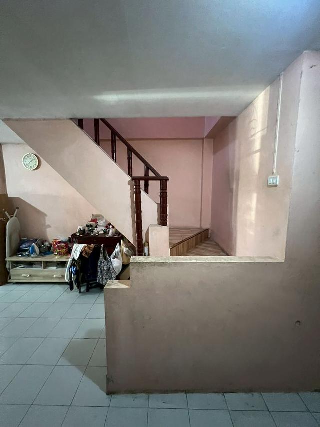 ขายทาวน์เฮ้าส์ สูง 2 ชั้น เนื้อที่ 18 ตรว. หมู่บ้านนันทิศา ถนนคู้บอน ซอย 30 แขวงบางชัน เขตมีนบุรี กรุงเทพมหานคร 6