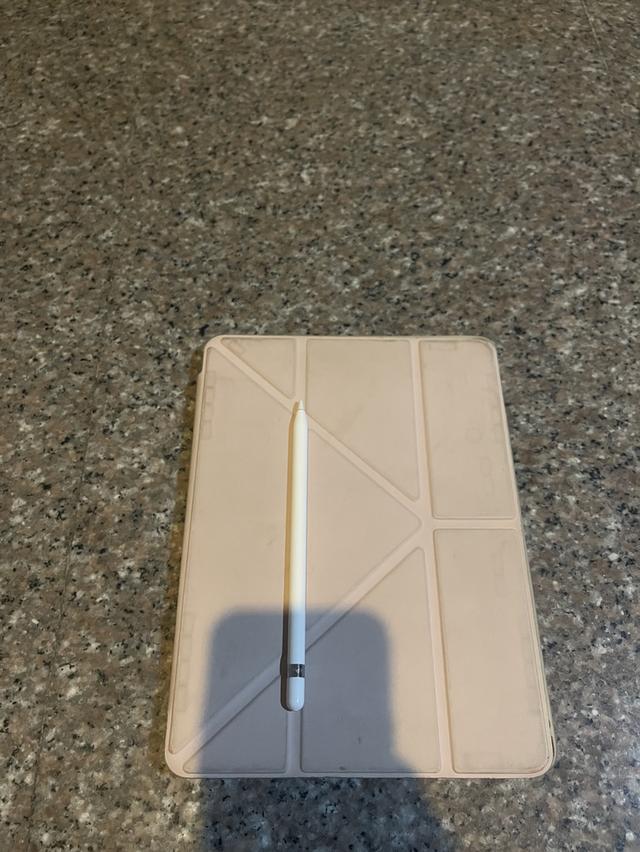 ขายApple Pencil ของแท้สภาพไร้รอยตกใช้งานดีทุกๆฟังชั่นถูกมากกก