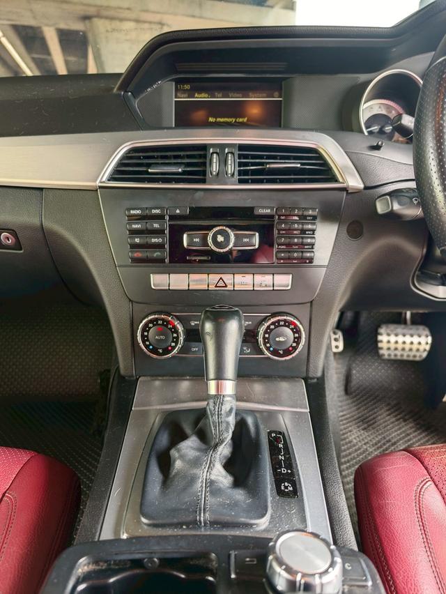 Mercedes-Benz C180 W204 Coupe AT ปี 2011 15