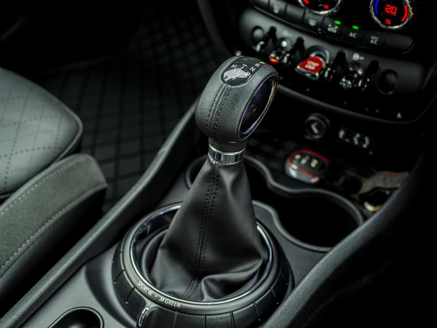 MINI CLUBMAN COOPER S (2017) รูปที่ 17