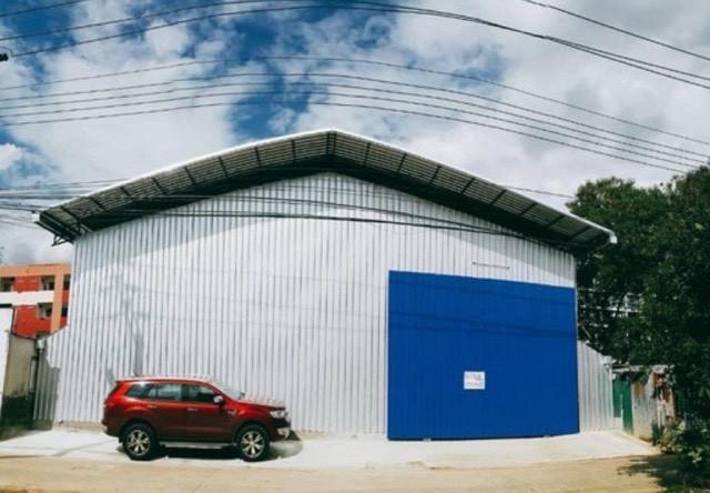 ให้เช่าโกดังคลังสินค้า พื้นที่ 350 ตร.ม. ซอยนวมินทร์ 163 ใกล้ตลาดปัฐวิกรณ์ โกดังพร้อมใช้งาน พื้นที่โล่งโปร่ง เหมาะสำหรับใช้เป็นคลังเก็บสินค้าศูนย์กระจ 1