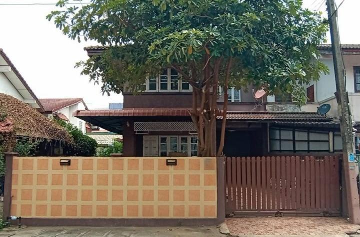 ให้เช่าบ้านเดี่ยว 2ชั้น 42ตร.วา.240 ตร.ม.ซ.รังสิต-นครนายก58-64 รังสิตคลอง2 2 นอน MRT รังสิต 6.2 กม. รพ.บางปะกอก รังสิต2 