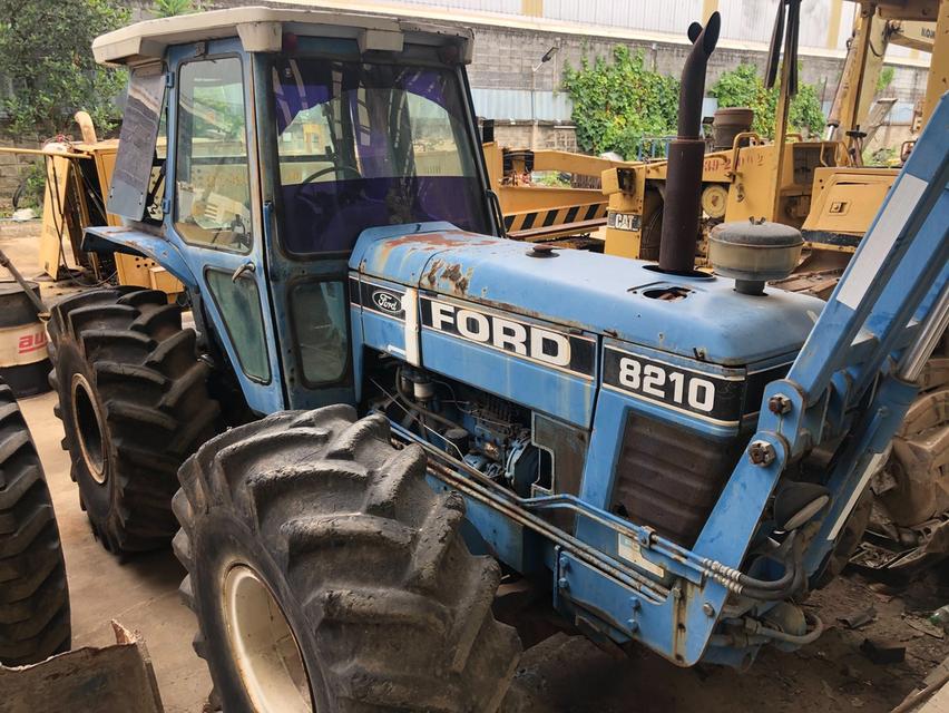 ขายรถไถ FORD 8210 ตามสภาพ