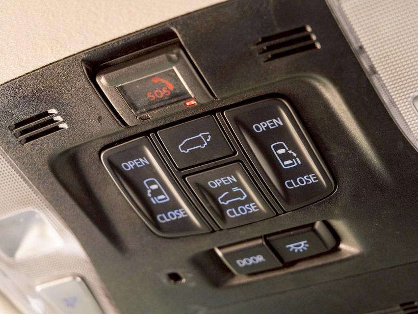 TOYOTA ALPHARD 2.5 SC PACKAGE  ปี 2023 14