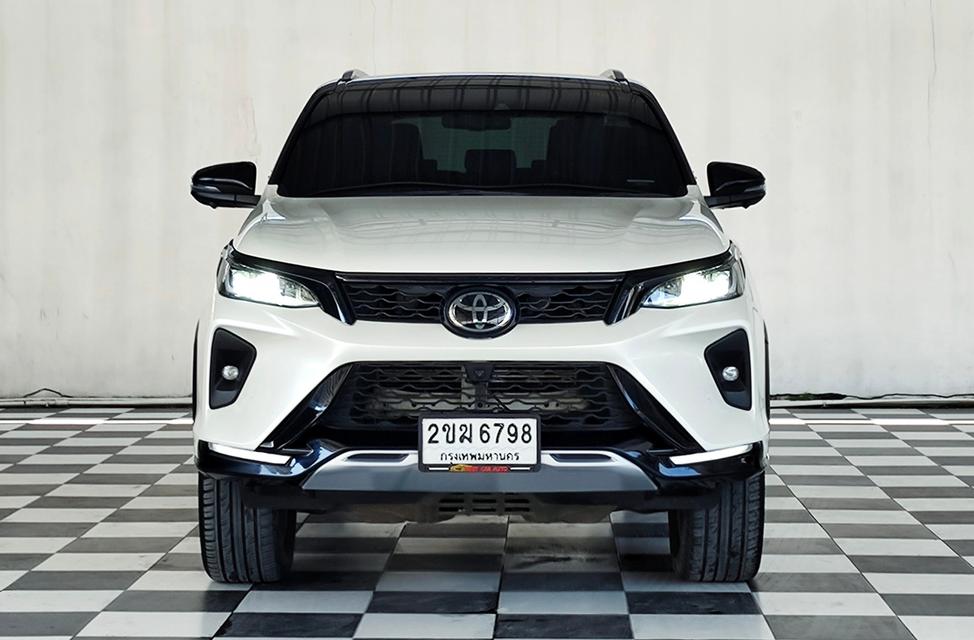 FORTUNER LEGENDER 2.8 V 4WD ปี 2020 จด21 ✅ ฟรีค่าจัด-ค่าโอน ✅ ฟรีประกันภัย ✅ ฟรี พรบ 2