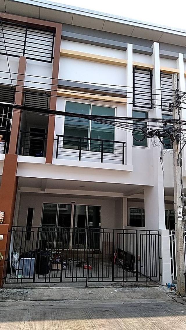 ขาย :ทาวน์โฮม 2 ชั้น 